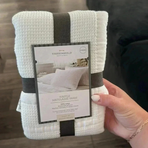 2! NWT STUDIO MCGEE STANDARD SHAMS - Picture 1 of 6